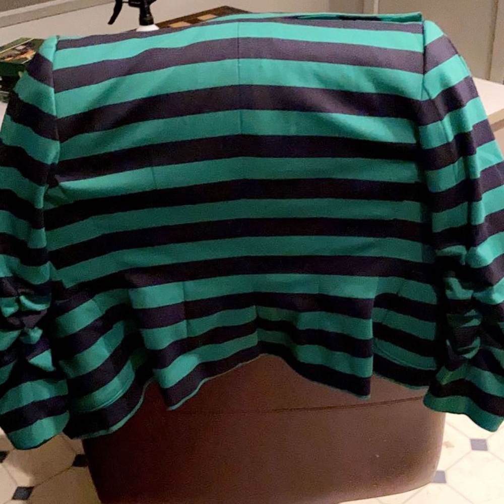 Women’s green and black blazer